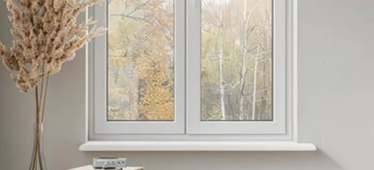 Vinyl Window Stool in Palm Springs, FL